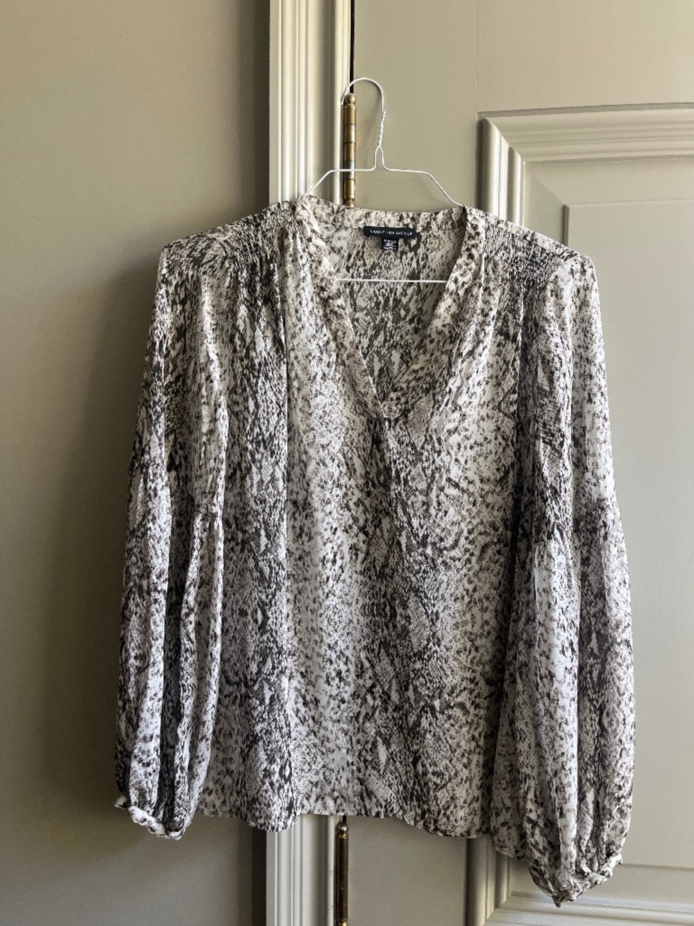 Woman’s Blouse